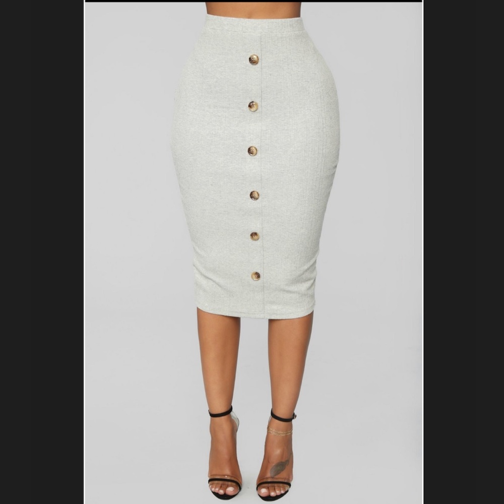 NEW*🔥SKIRT SET SIZE S/M🔥🚨 - Picture 3 of 4